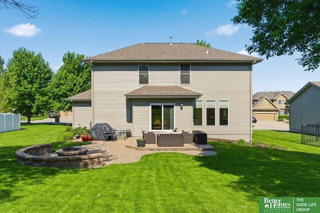 12427 S 79 Avenue, Papillion, NE 68046