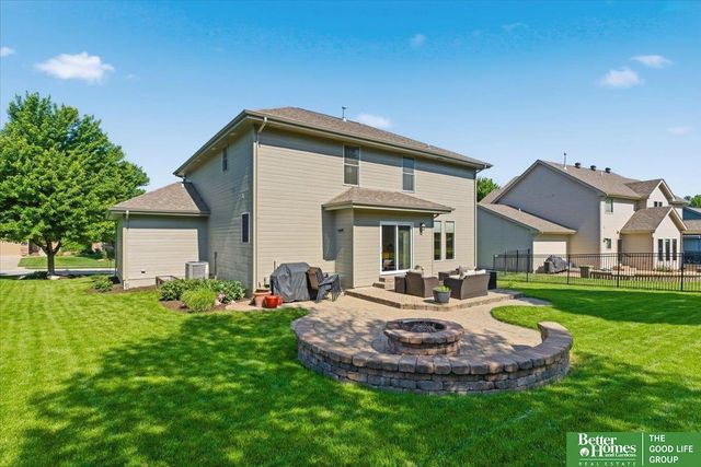 12427 S 79 Avenue, Papillion, NE 68046