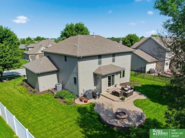12427 S 79 Avenue, Papillion, NE 68046