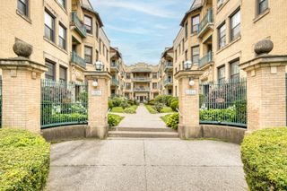 5522 S Cornell Avenue 2W, Chicago, IL 60637