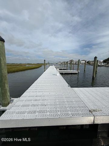 602 W Ft Macon Road 132, Atlantic Beach, NC 28512