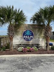 602 W Ft Macon Road 132, Atlantic Beach, NC 28512