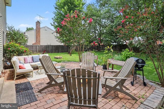 726 GENTLE BREEZE CT, Herndon, VA 20170