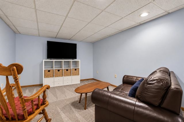 252 Edison Park Avenue, Grand Rapids, MI 49504