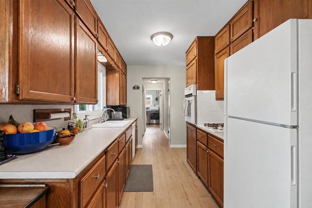 252 Edison Park Avenue, Grand Rapids, MI 49504