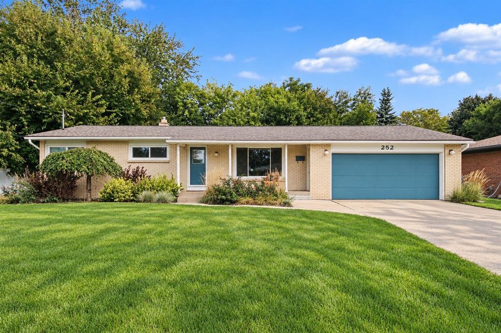 252 Edison Park Avenue, Grand Rapids, MI 49504