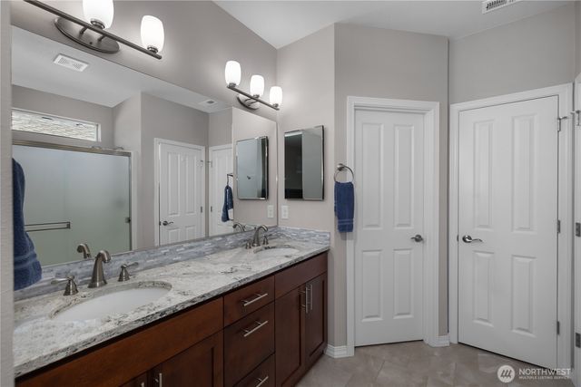 8226 Canton Avenue NE, Lacey, WA 98516