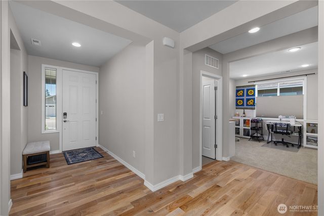 8226 Canton Avenue NE, Lacey, WA 98516