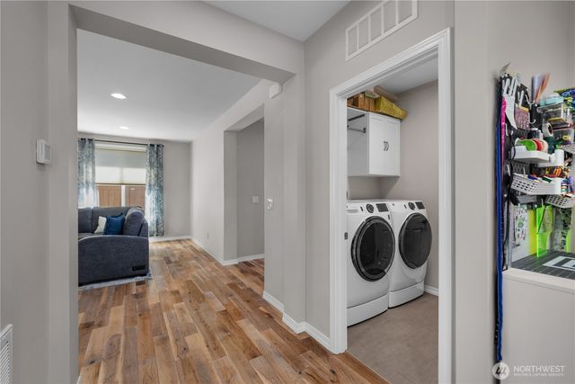 8226 Canton Avenue NE, Lacey, WA 98516