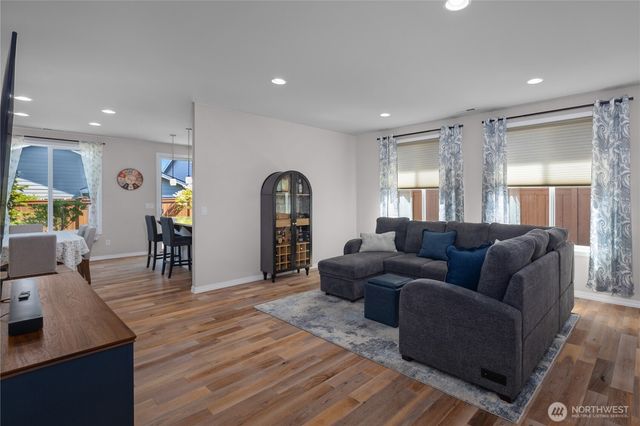8226 Canton Avenue NE, Lacey, WA 98516