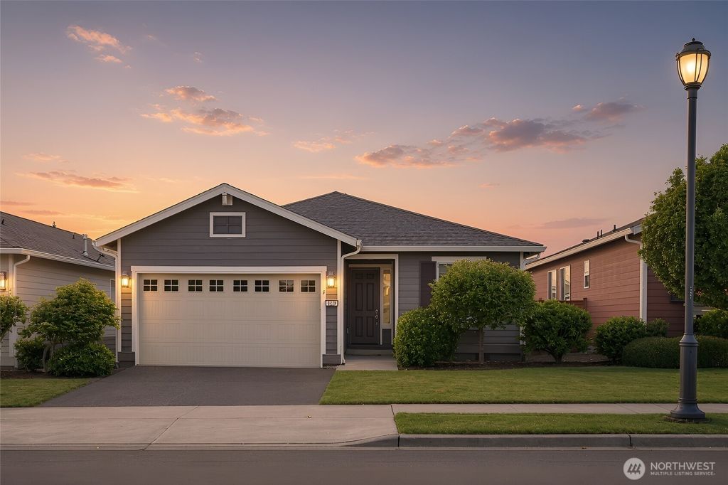 8226 Canton Avenue NE, Lacey, WA 98516