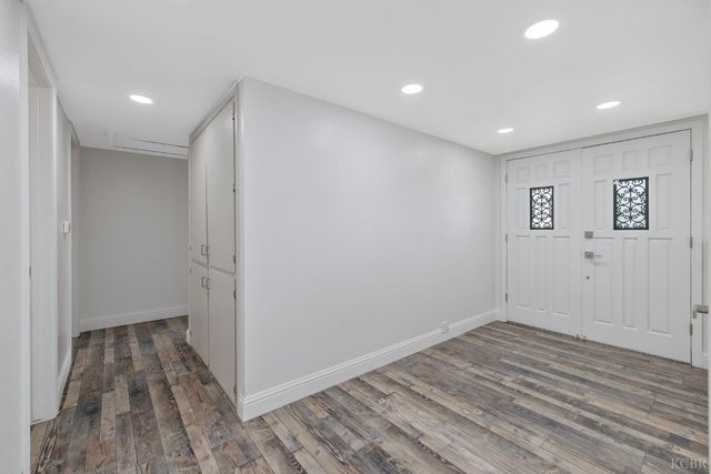 936 W Harter Avenue, Visalia, CA 93277