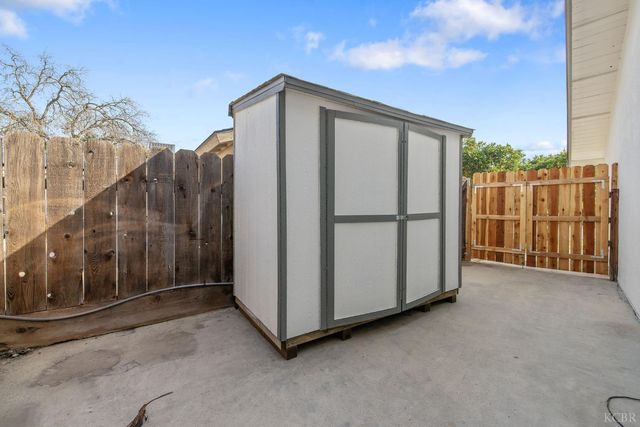 936 W Harter Avenue, Visalia, CA 93277