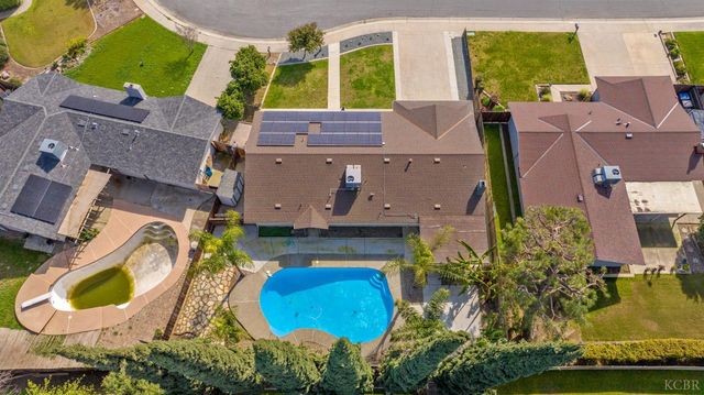 936 W Harter Avenue, Visalia, CA 93277