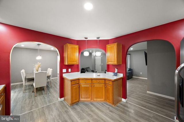 16 BARBERRY CT, Newark, DE 19702