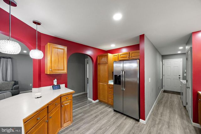 16 BARBERRY CT, Newark, DE 19702