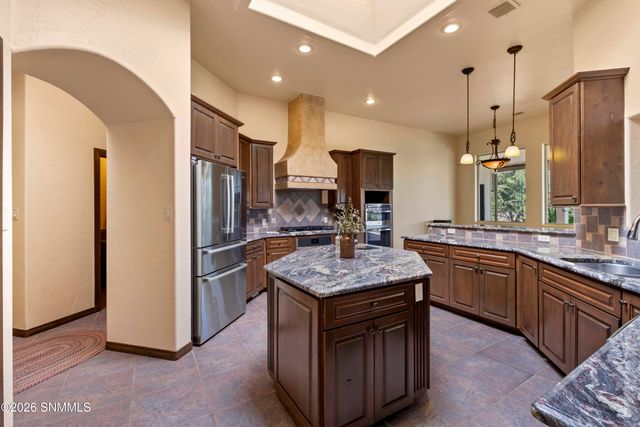 2608 Calle Porton, Las Cruces, NM 88007