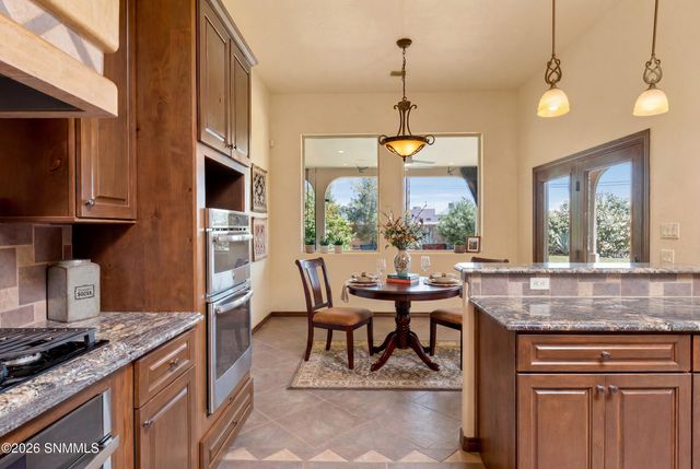 2608 Calle Porton, Las Cruces, NM 88007
