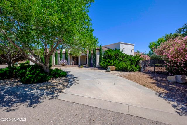 2608 Calle Porton, Las Cruces, NM 88007