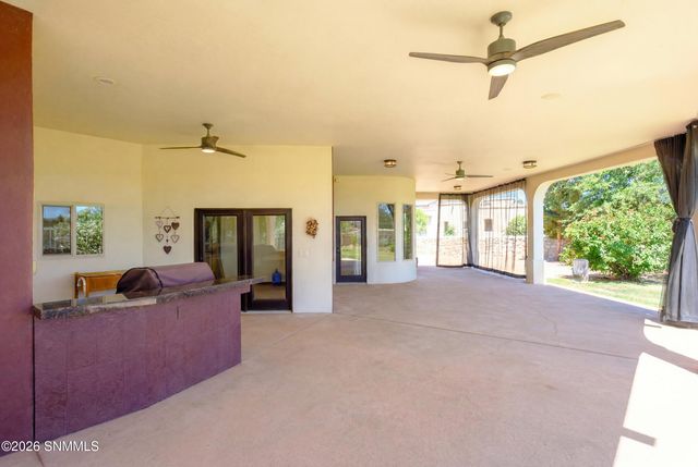 2608 Calle Porton, Las Cruces, NM 88007