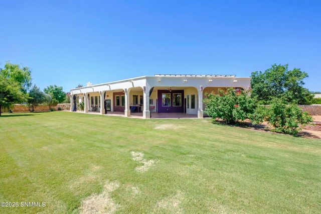 2608 Calle Porton, Las Cruces, NM 88007