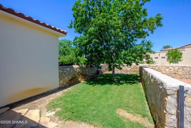 2608 Calle Porton, Las Cruces, NM 88007