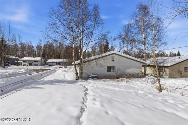 3821 Checkmate Drive, Anchorage, AK 99508