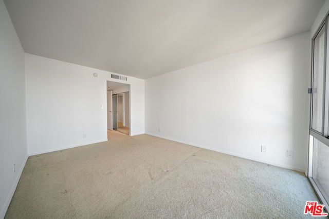 800 W 1st Street 2203, Los Angeles, CA 90012