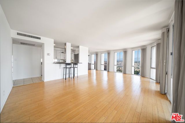 800 W 1st Street 2203, Los Angeles, CA 90012