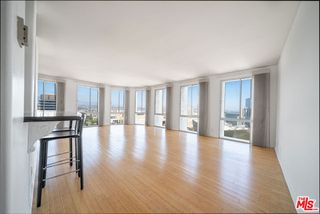 800 W 1st Street 2203, Los Angeles, CA 90012