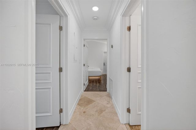 11260 SW 48th St, Miami, FL 33165