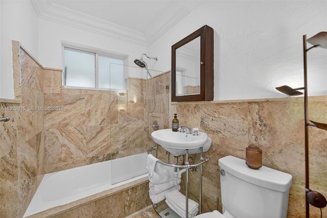 11260 SW 48th St, Miami, FL 33165