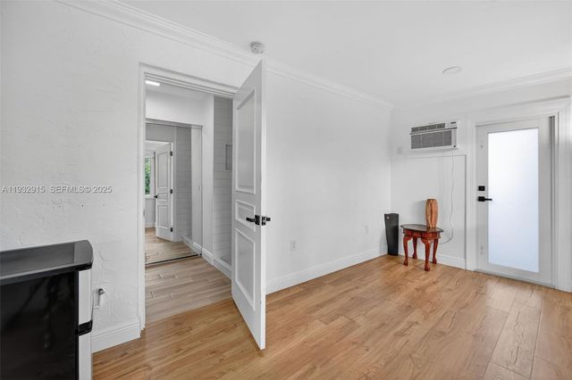 11260 SW 48th St, Miami, FL 33165