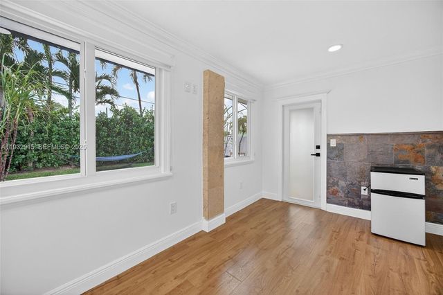 11260 SW 48th St, Miami, FL 33165