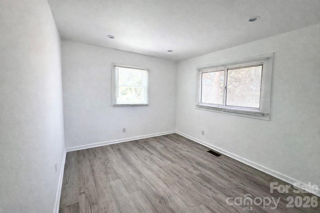 141 Short Hills Drive, Charlotte, NC 28217