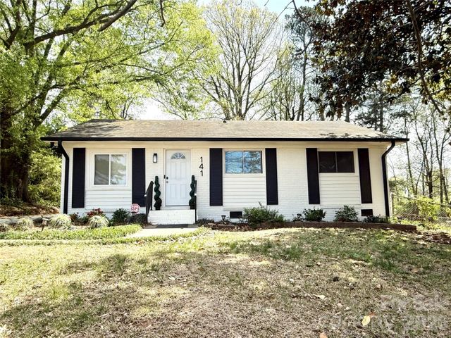 141 Short Hills Drive, Charlotte, NC 28217