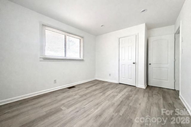 141 Short Hills Drive, Charlotte, NC 28217