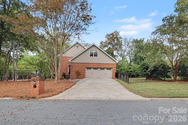 5515 McCallum Court, Charlotte, NC 28226