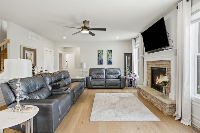 3103 Whispering Brook Lane, Valparaiso, IN 46385