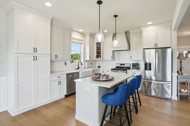 3103 Whispering Brook Lane, Valparaiso, IN 46385