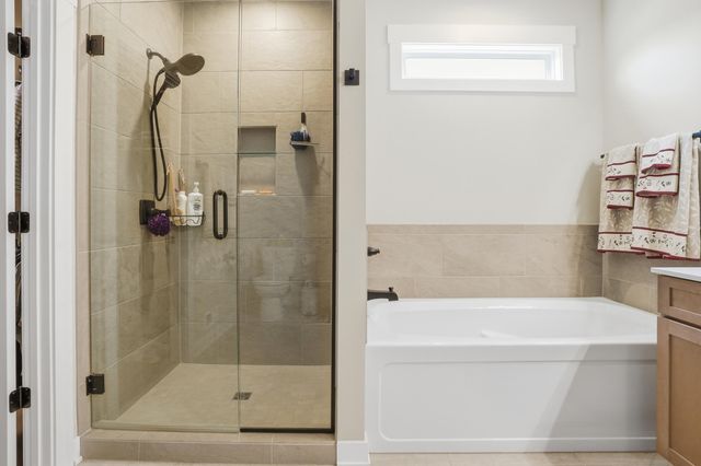 3103 Whispering Brook Lane, Valparaiso, IN 46385