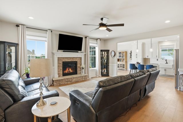 3103 Whispering Brook Lane, Valparaiso, IN 46385