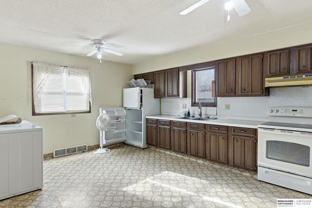 245 N Elm Street, Wahoo, NE 68066