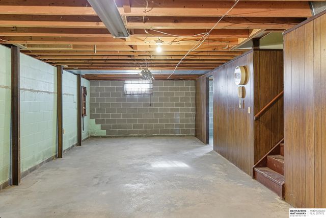 245 N Elm Street, Wahoo, NE 68066