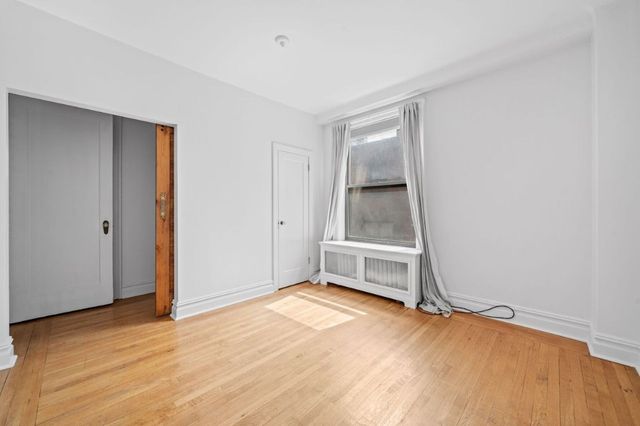 144 E 36th St Apt 8D, New York City, NY 10016