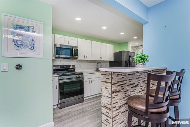 389 Madeline Avenue, Garfield, NJ 07026