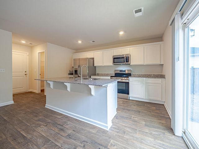 1830 Lacebark Drive, Sumter, SC 29153