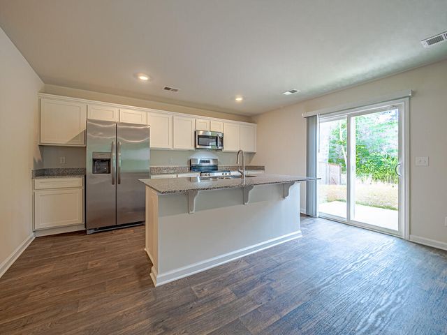 1830 Lacebark Drive, Sumter, SC 29153