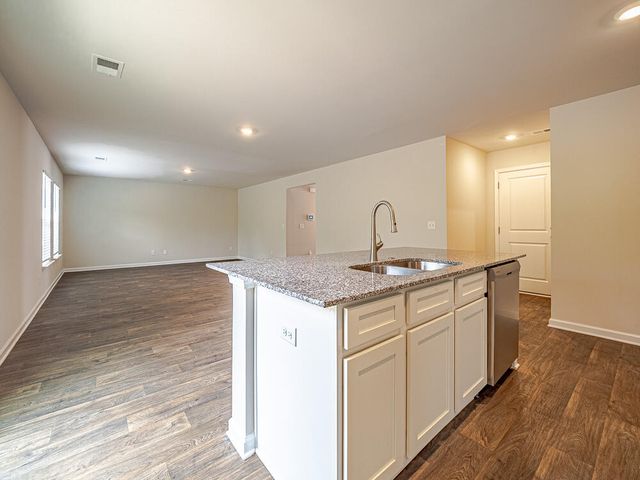 1830 Lacebark Drive, Sumter, SC 29153