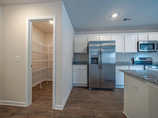 1830 Lacebark Drive, Sumter, SC 29153